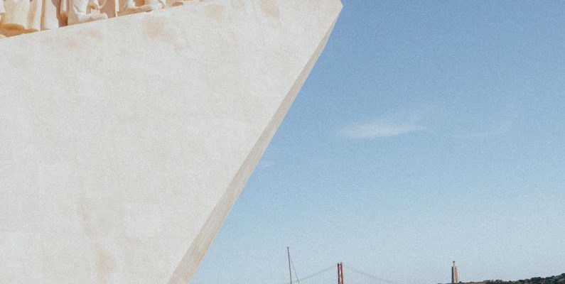 Tourist Traps - Travelers