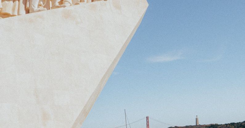 Tourist Traps - Travelers