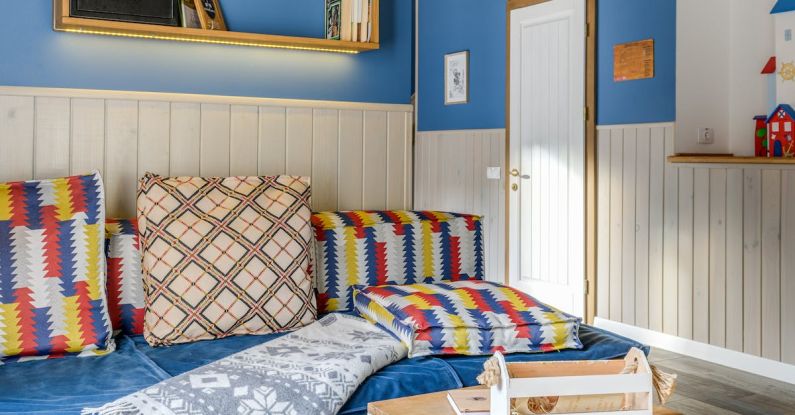 Themed Tours - Blue Themed Living Room