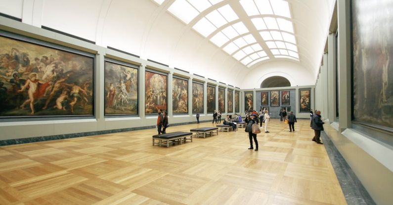 Museums - Exhibit Painting Display